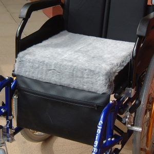 DELUXE FLEECE CUSHION